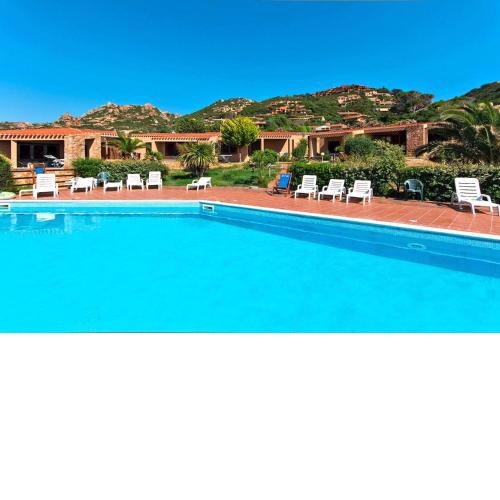 Apartment in Costa Paradiso with garden