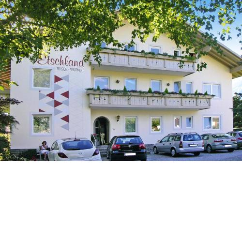 Apartment in Dorf Tirol near tennis court