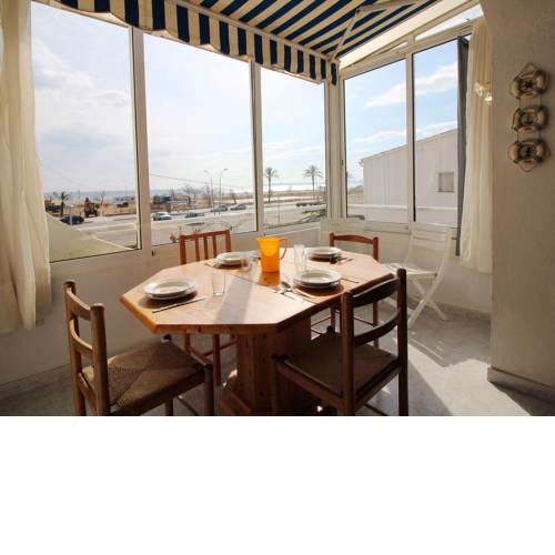 Apartment in Empuriabrava 100 meters from the beach for 6 people
