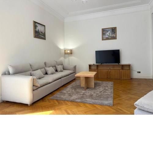 Apartment in GardenCity - DownTown