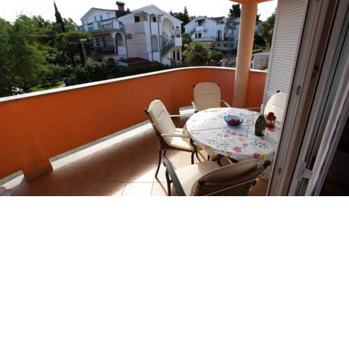 Apartment in Malinska/Insel Krk 37195