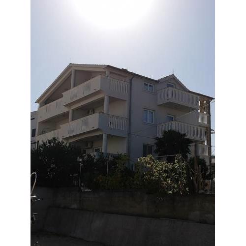 Apartment in Murter with sea view, terrace, air conditioning, Wi-Fi (4797-2)