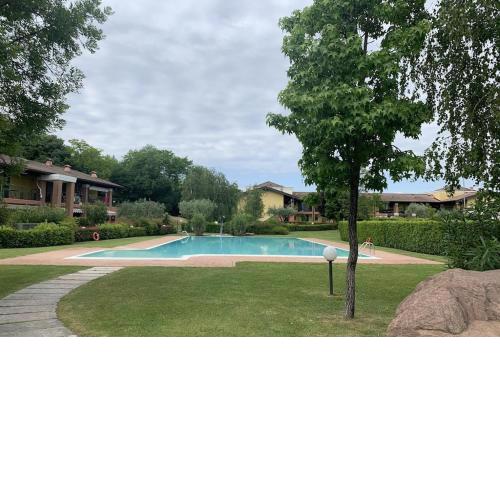 Apartment in residence with swimming pool near Peschiera del Garda.