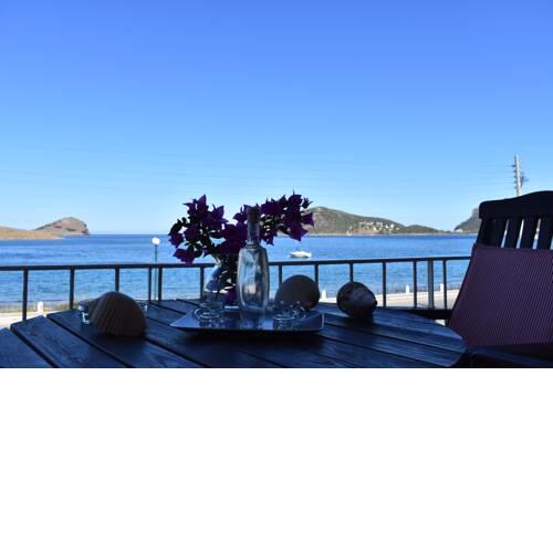 Apartment in the sea