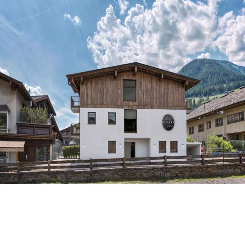 Apartment in Tyrol with balcony