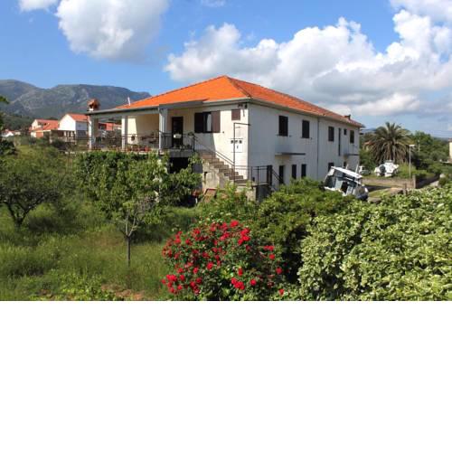 Apartment Jelsa 2068a
