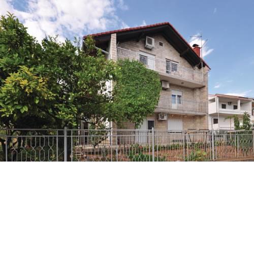 Apartment Kaštela with big terrace