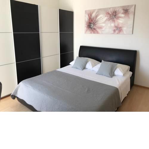 Apartment Kira