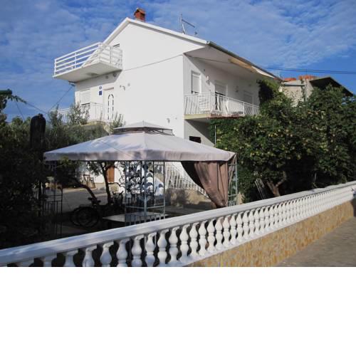 Apartment Kolanda