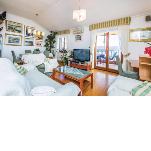 Apartment Kolavici III