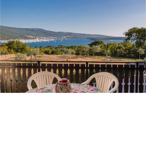 Apartment Kornic with Sea View 09