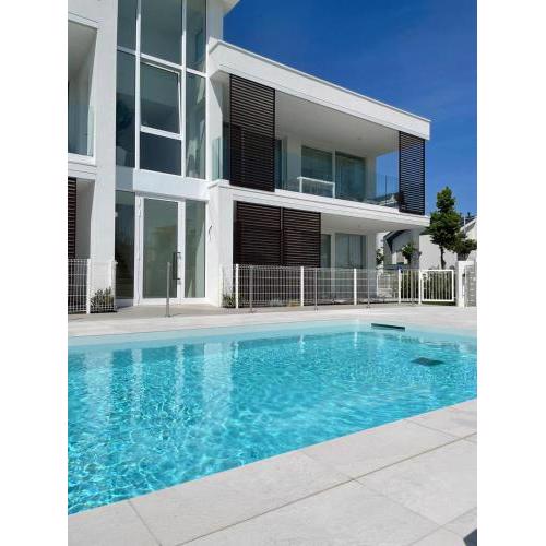Apartment La Mer with Pool