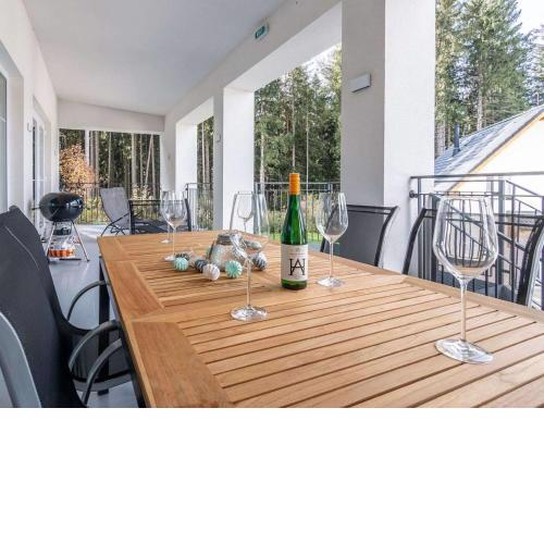 Apartment Lakeside Village 21 by Interhome