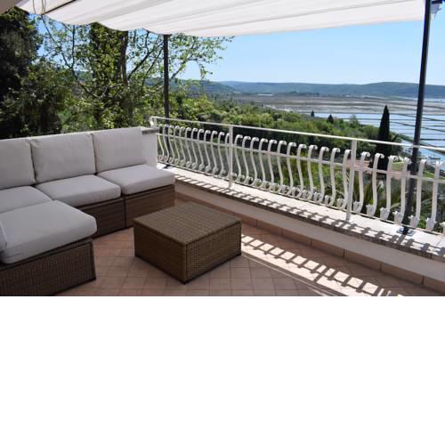 Apartment Laurus