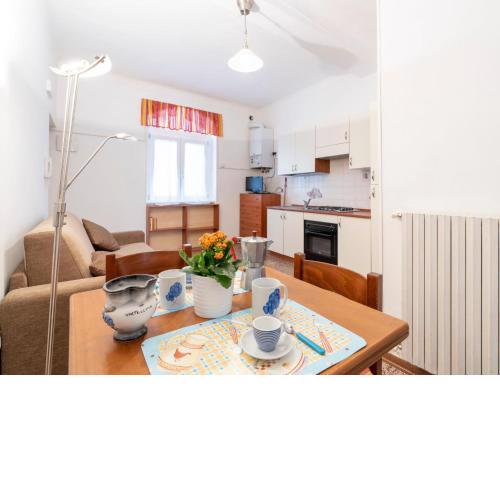 Apartment Le due Sorelle by Interhome