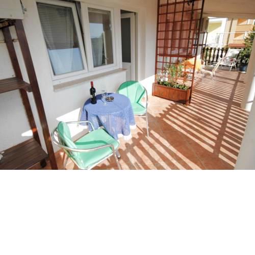 Apartment Liznjan 7224b