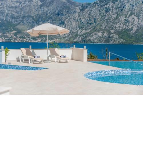 Apartment Lux Morinj