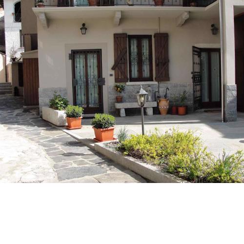 Apartment Madonna Del Sasso/Piemont 22867