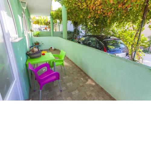 Apartment Makarska 15445b