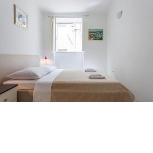 Apartment Mala Ema