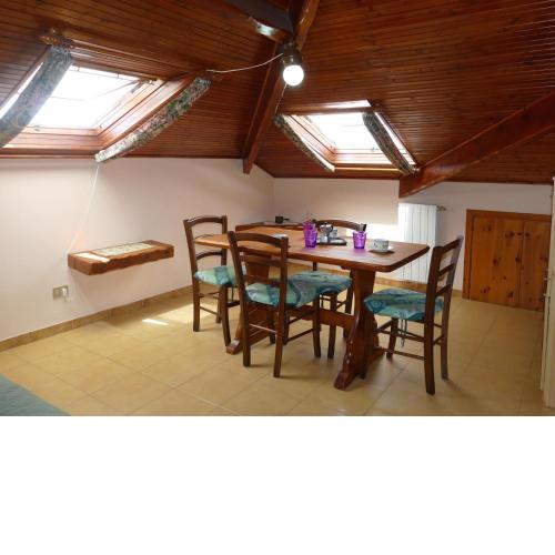 Apartment Mansarda della zia by Interhome