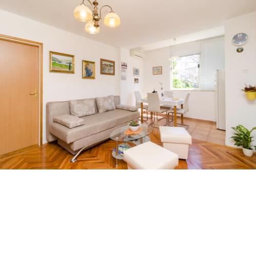 Apartment Marina