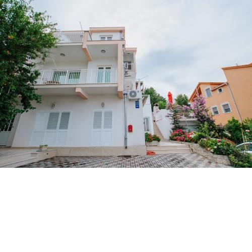 Apartment Mastrinka 11283b