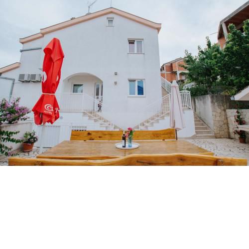 Apartment Mastrinka 11283c