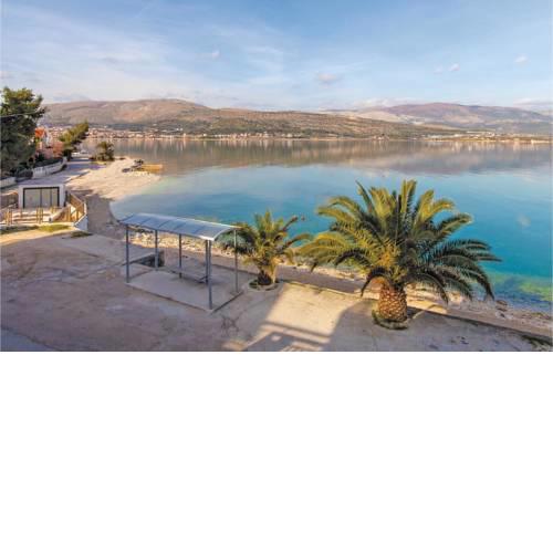 Apartment Mastrinka with Sea View III