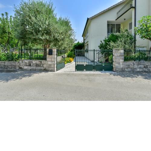 Apartment Mazica