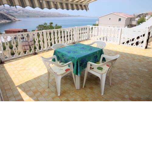 Apartment Metajna 6423c
