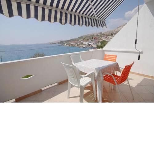 Apartment Metajna 6466a