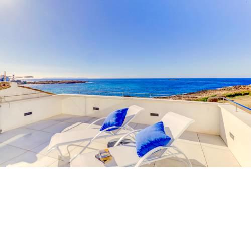 Apartment Migjorn Cel Seafront