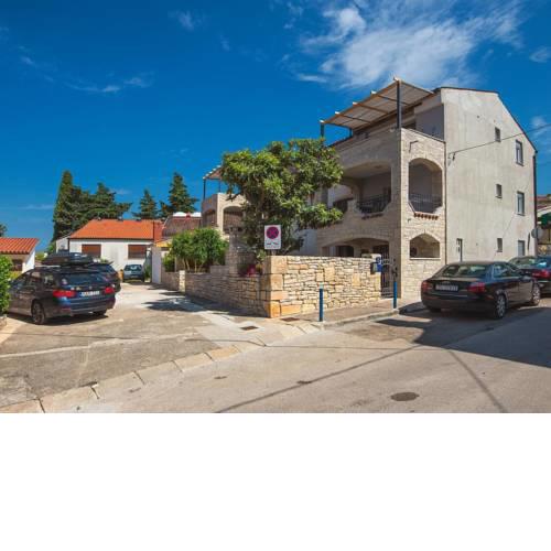 Apartment MIRJANA