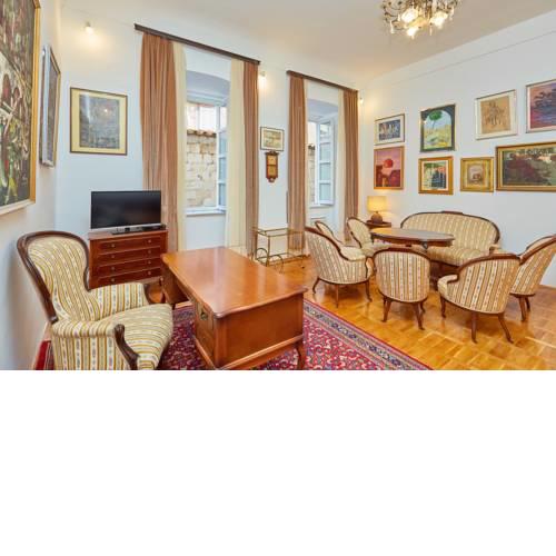 Apartment Misir