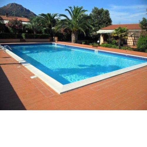 Apartment mit Gemeinschaftspool und ausgestatteter Veranda