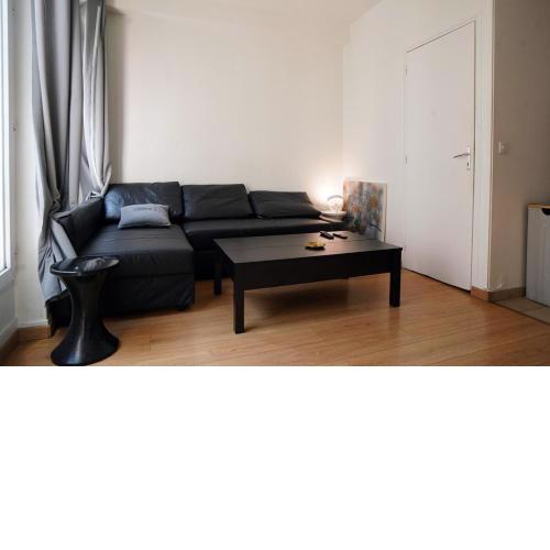 Apartment near la villette