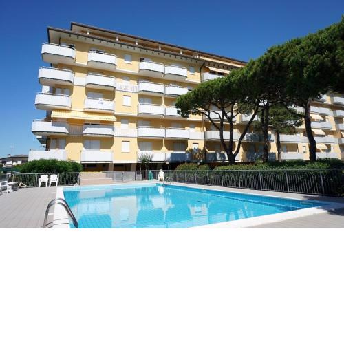 Apartment near the beach for 6 people