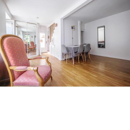 Apartment near the Jardin de Reuilly