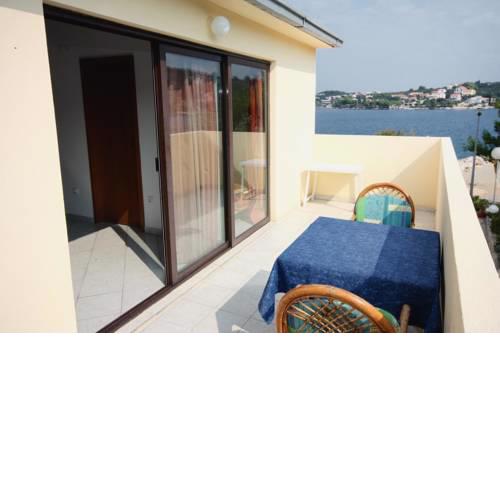 Apartment Necujam 5168c