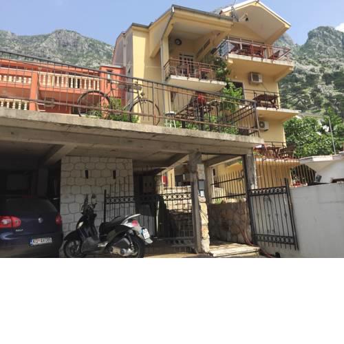 Apartment Neni