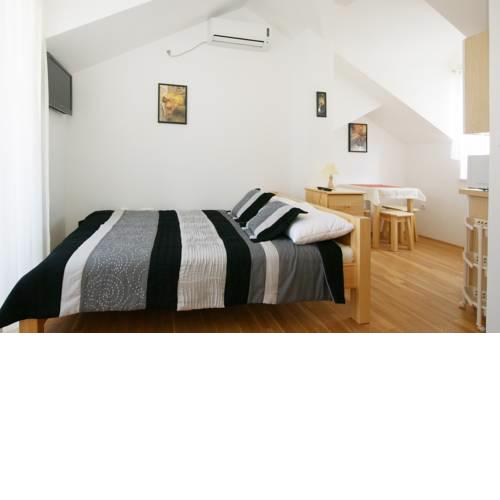 Apartment No. 13