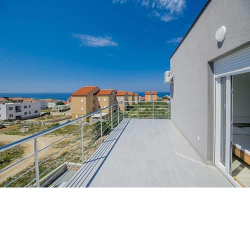 Apartment Novalja 17954h