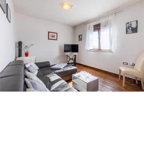 Apartment Novi Vinodolski with Sea View 264