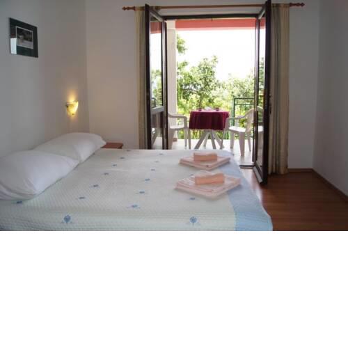 Apartment on second floor with big terrace A7 21