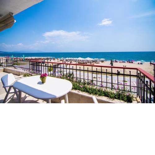 Apartment on the Beach Zoe