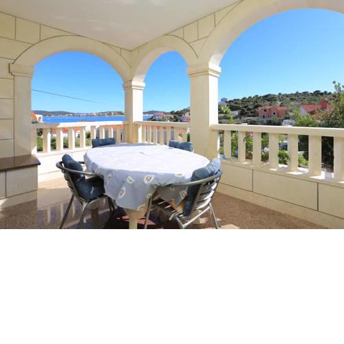 Apartment Ostricka luka 17086a