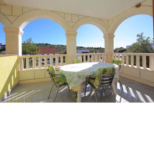 Apartment Ostricka luka 17086b