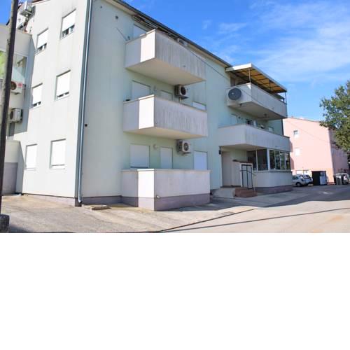 Apartment Petar