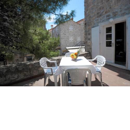 Apartment Petrovica